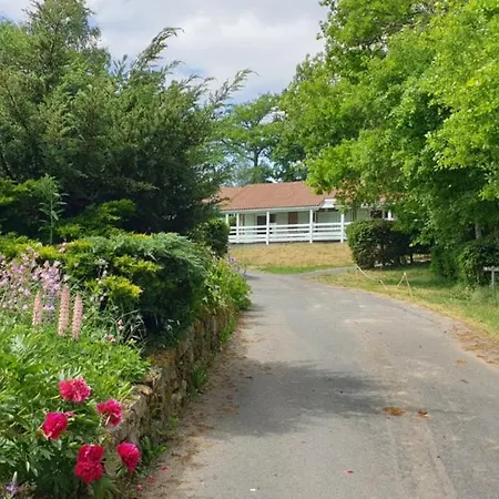 Chalet Bleuet Pour 6 - Prix Weekend شاليه Blavignac